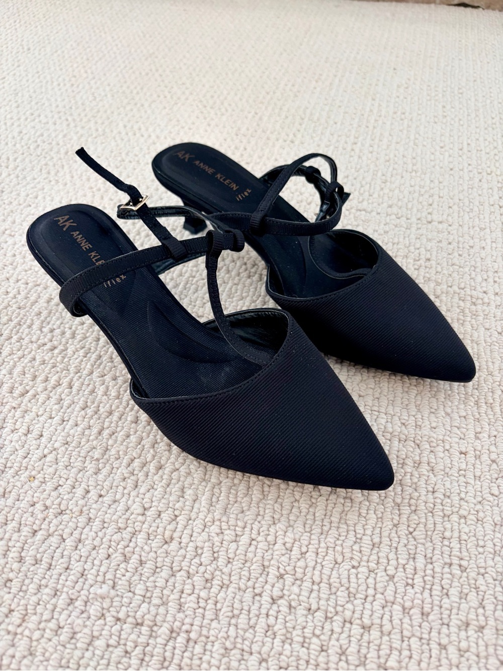 Anne Klein Black Pointed Toe Ankle-Strap Heels Size 6.5 NWOT